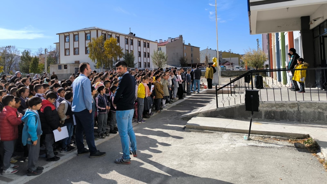 29 EKİM CUMHURİYET BAYRAMI OKULUMUZDA COŞKUYLA KUTLANDI